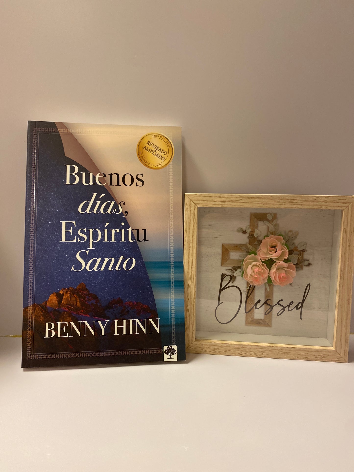 Buenos días, Espíritu Santo Benny Hinn