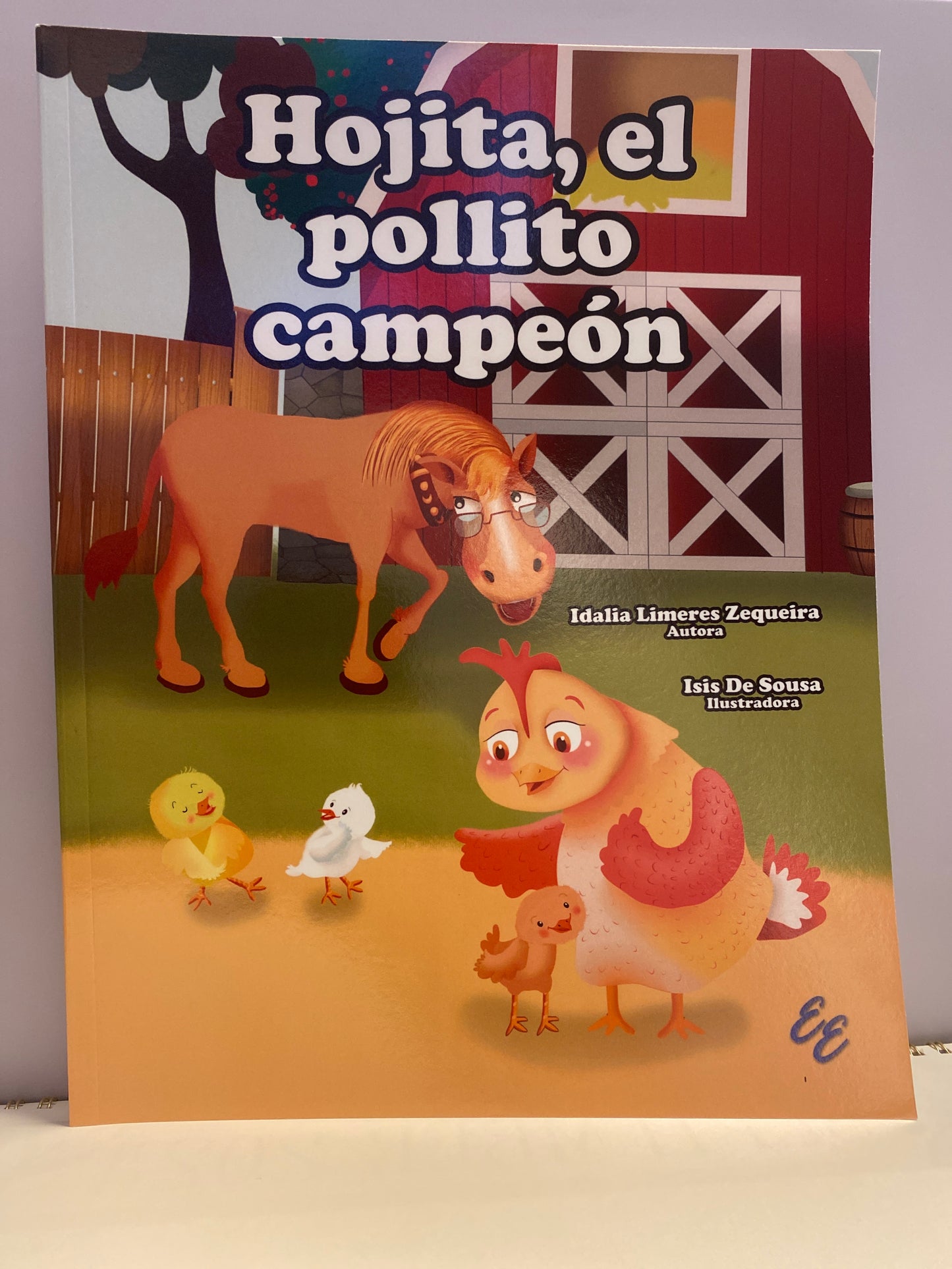 Hojita, el pollito campeón