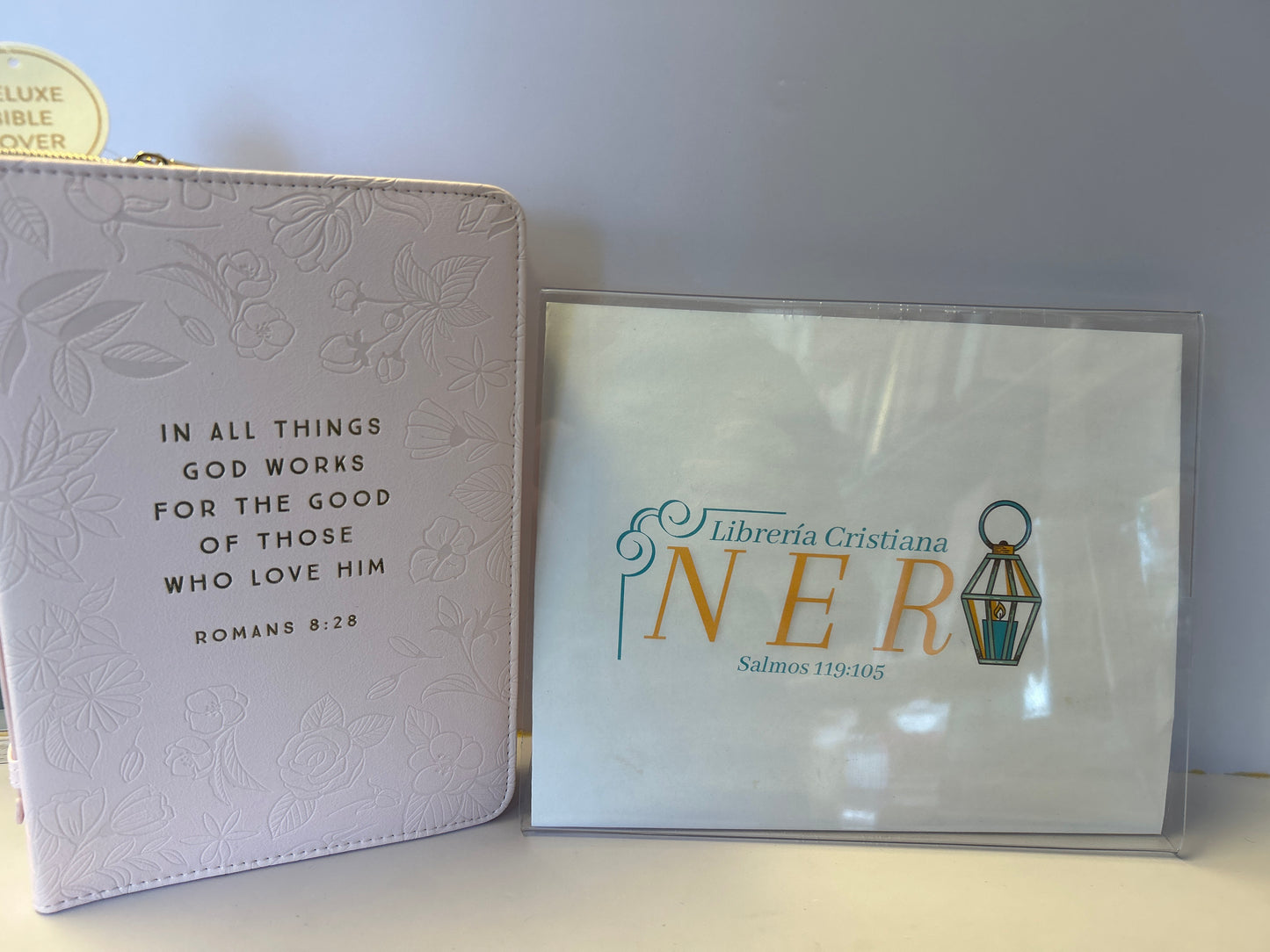 Cover Biblia Pequeña Romanos 8:28