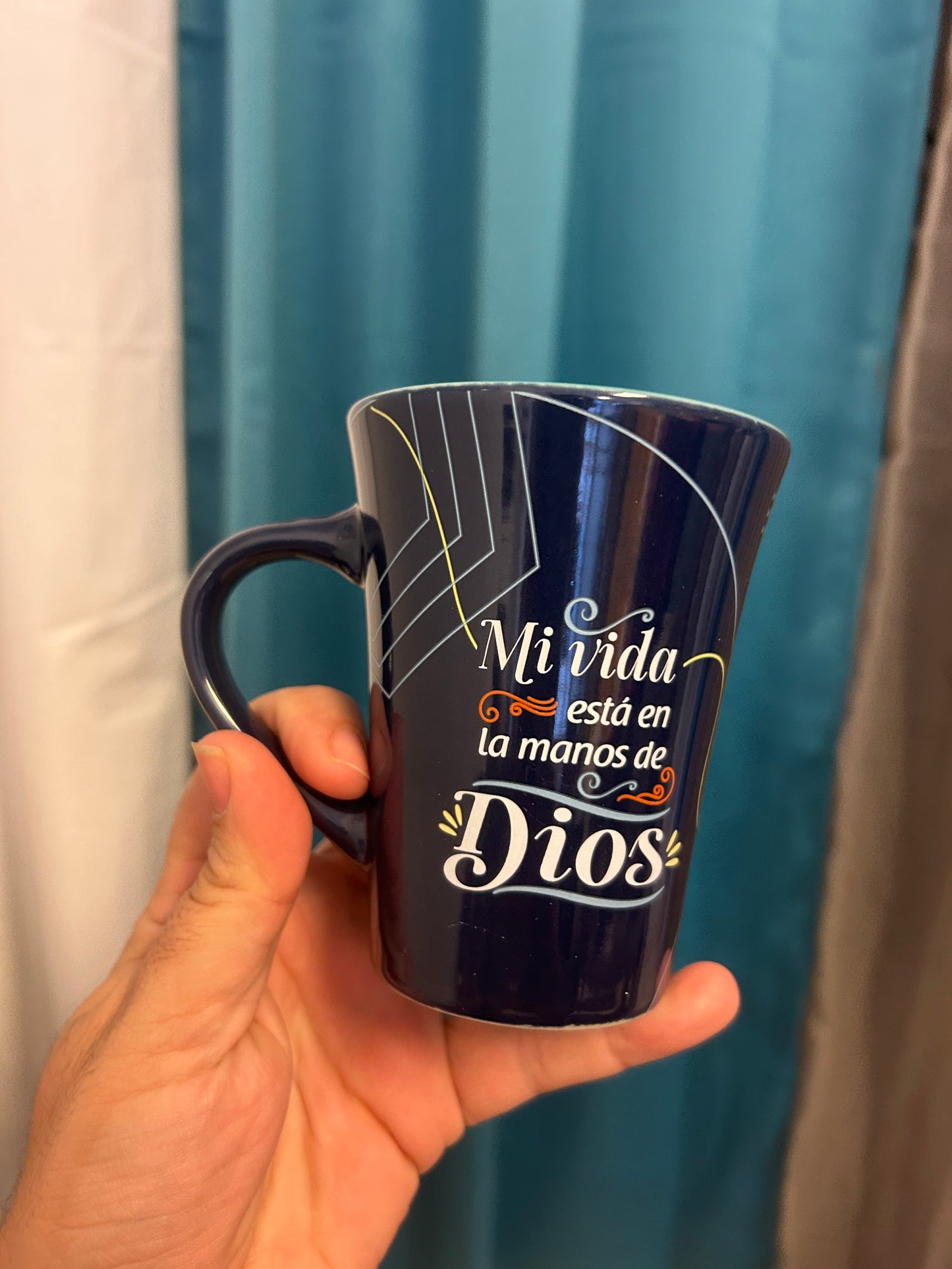 Taza Mi vida está en la mano de Dios
